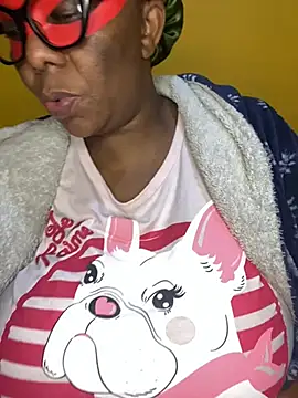 BoobsQueeen online show from 28, 5, 2026