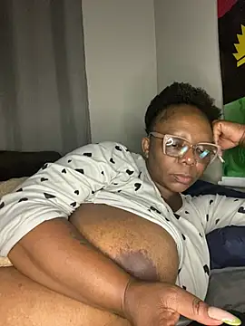 BoobsQueeen online show from 30, 7, 2026
