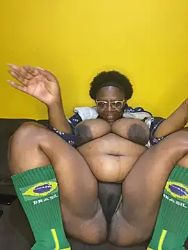BoobsQueeen online show from 10, 7, 2026