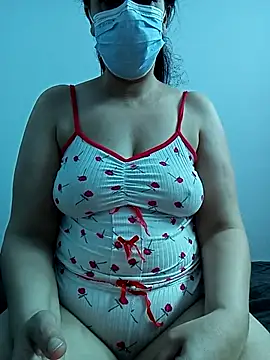 Snapshot of Anna-SeXX chatting on 19, 4, 2026 Anna-SeXX online show from 19, 4, 2026