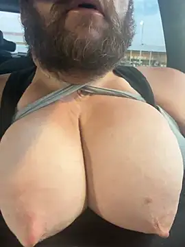 hugemanbreasts online show from 22, 7, 2026