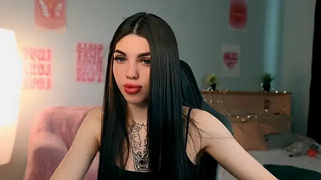molly rettyy online show from 15, 5, 2026