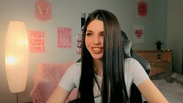 molly rettyy online show from 2, 4, 2026