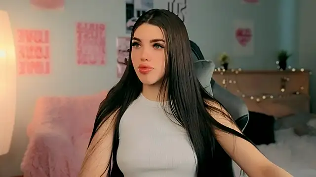 molly rettyy online show from 8, 4, 2026