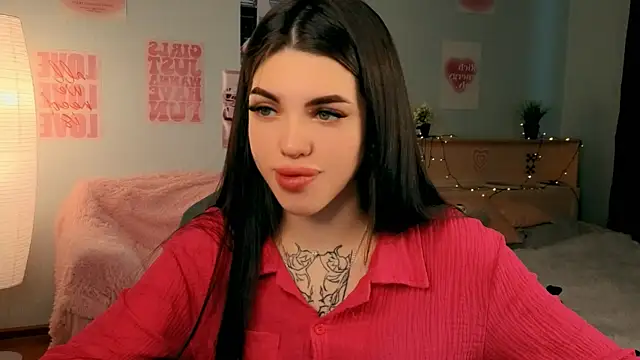 molly rettyy online show from 25, 4, 2026