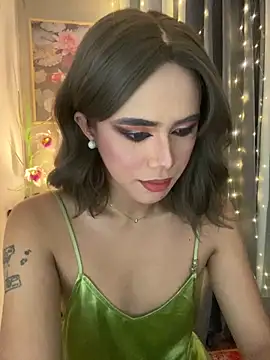  Flirtyprincess  online show from 13, 5, 2026