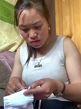 Sunny-smile1 online show from 4, 4, 2026