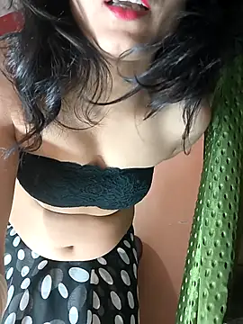 Curvy Sanaya online show from 5, 4, 2026