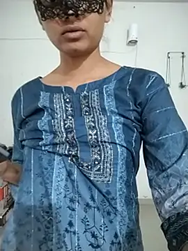 sexy couple liv online show from 9, 5, 2026