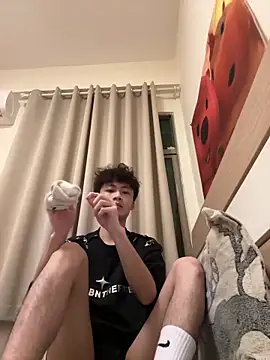 sexyboy-3525 online show from 12, 6, 2026