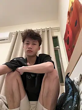 sexyboy-3525 online show from 4, 4, 2026