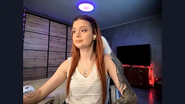 FoxyEmma online show from 5, 5, 2026