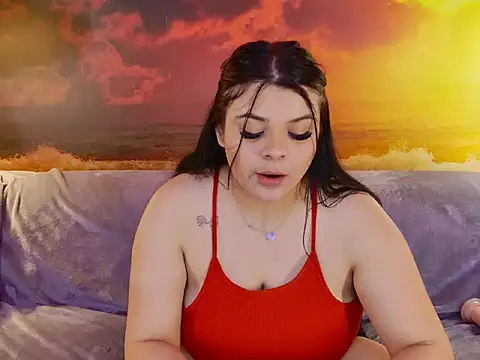 MadyMoan online show from 15, 4, 2026