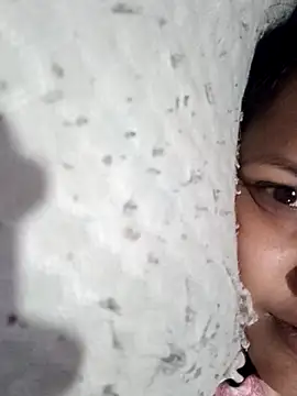 Snapshot of riyaa_sexyy chatting on 6, 7, 2026 riyaa sexyy online show from 6, 7, 2026