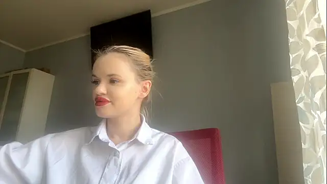 NikaFoster online show from 4, 4, 2026