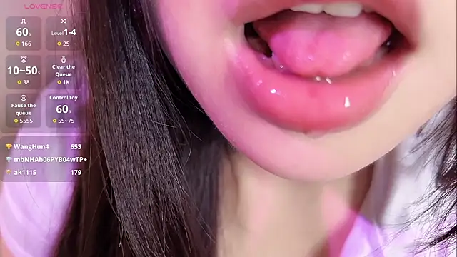 nicole-0329 online show from 18, 5, 2026