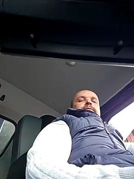 Cristo1982 online show from 6, 4, 2026