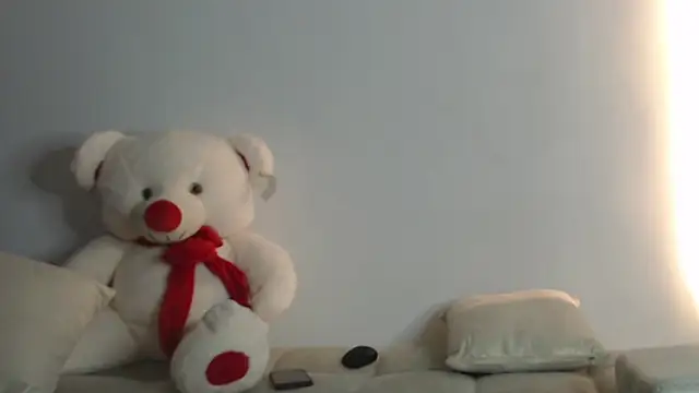Snapshot of MissDolluxe chatting on 28, 6, 2026 MissDolluxe online show from 28, 6, 2026