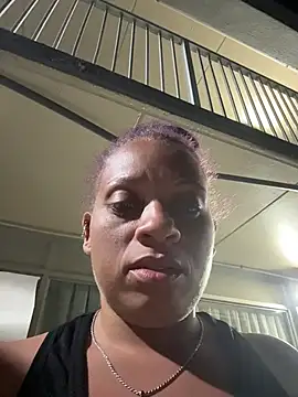 SHY QUINN online show from 7, 6, 2026