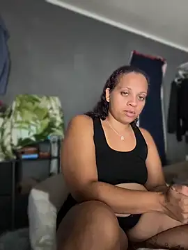 SHY QUINN online show from 20, 6, 2026