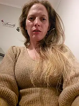 BlondeXtar online show from 4, 4, 2026