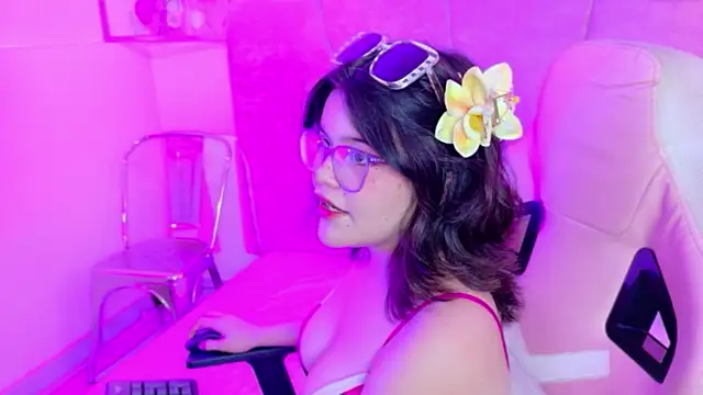 Alexa Missfortune online show from 6, 5, 2026