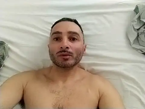 Snapshot of zzrkx chatting on 11, 4, 2026 zzrkx online show from 11, 4, 2026