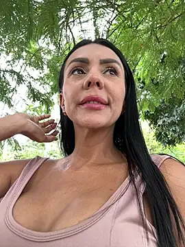 SofiParma online show from 17, 4, 2026