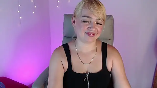 Carolina 2403 online show from 17, 5, 2026