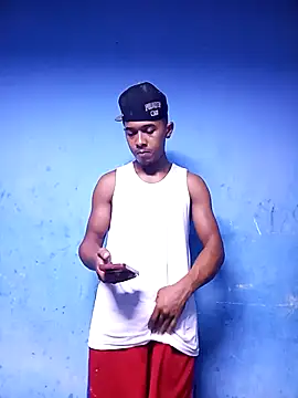 blackmasterpig online show from 16, 4, 2026