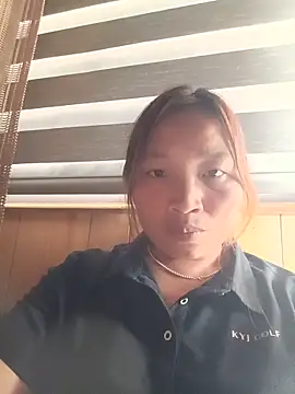 Snapshot of cat-kat chatting on 24, 5, 2026 cat-kat online show from 24, 5, 2026