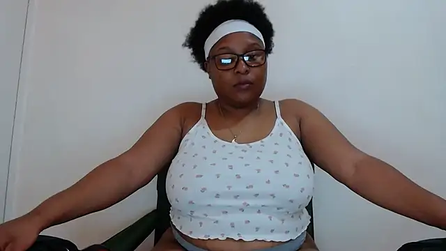 xxZoeyx online show from 10, 2, 2025