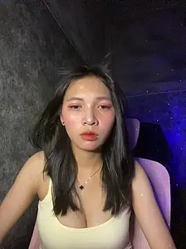 Love-suck12 online show from 7, 4, 2026