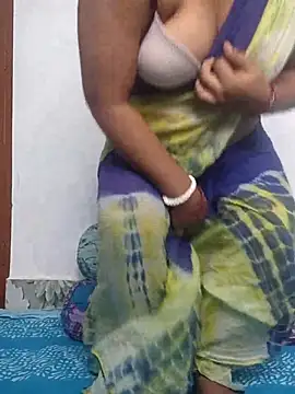 Snapshot of CamGirl_Neha chatting on 12, 5, 2026 CamGirl Neha online show from 12, 5, 2026