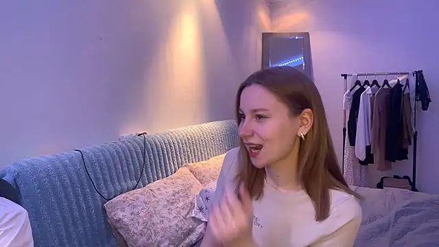 ReynaSweet  online show from 3, 4, 2026