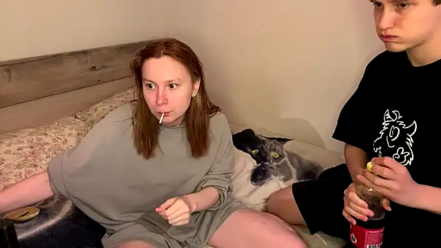 ReynaSweet  online show from 11, 6, 2026