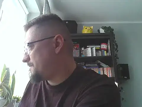 19cmSlave online show from 4, 5, 2026