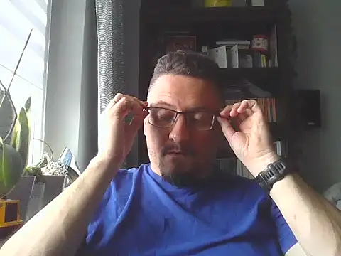 19cmSlave online show from 8, 5, 2026