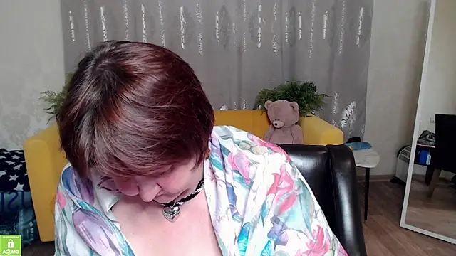 QUEEN02030 online show from 10, 5, 2026