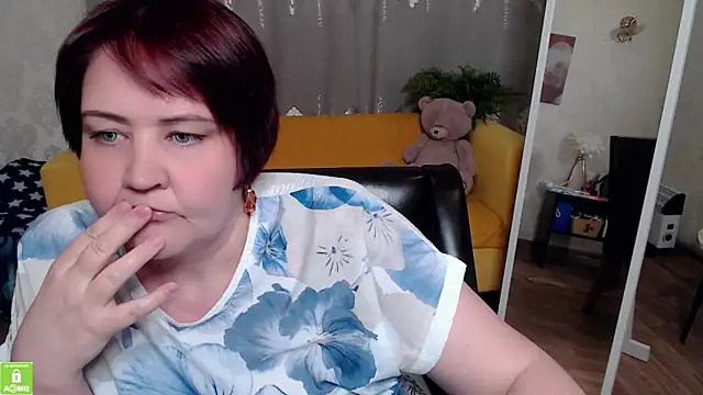 Snapshot of QUEEN02030 chatting on 3, 6, 2026 QUEEN02030 online show from 3, 6, 2026