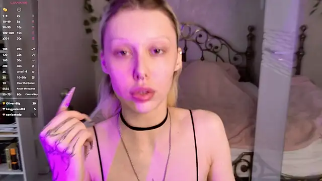 ghost girly online show from 19, 5, 2026