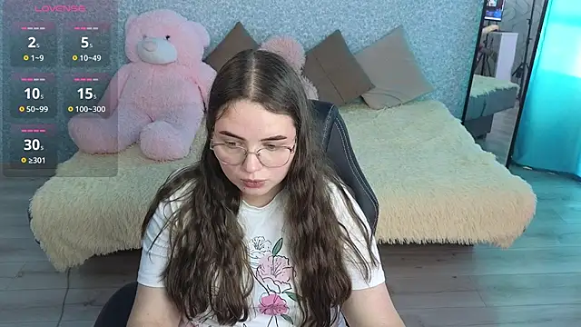 SofiDreamm online show from 7, 7, 2026