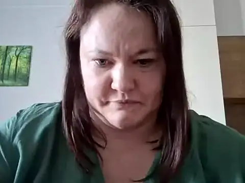 OpheliaMilf online show from 15, 4, 2026