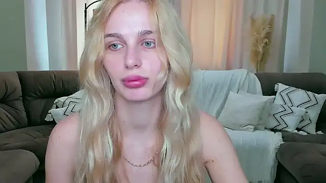 blonde  flirt online show from 8, 4, 2026