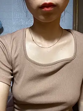 -Tini- online show from 4, 4, 2026