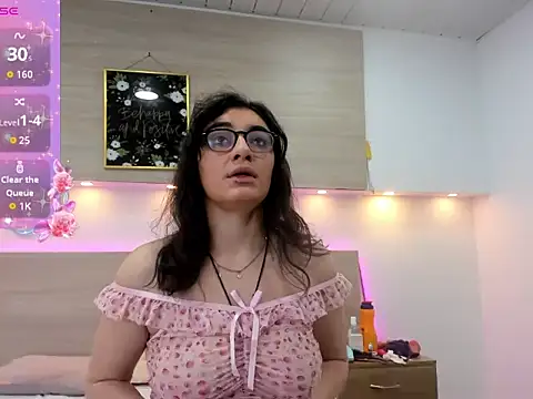 Ellaa honey online show from 20, 4, 2026