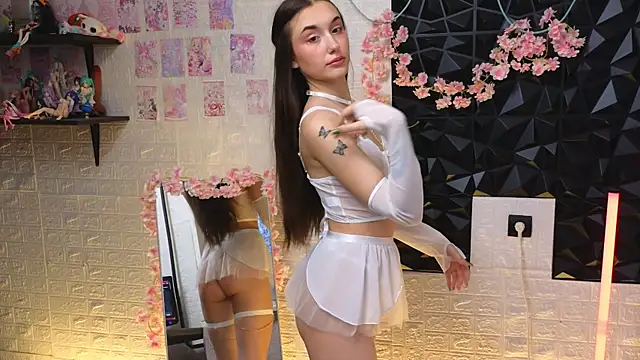 belle cute online show from 16, 4, 2026