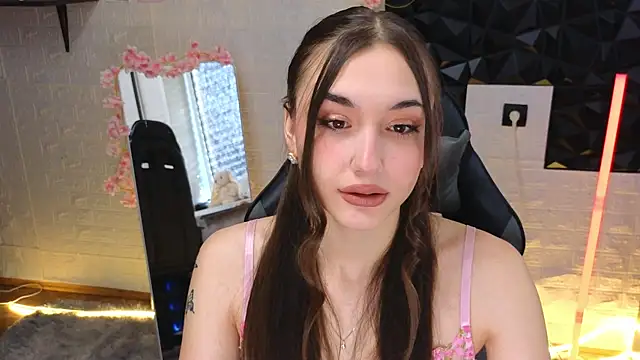 belle cute online show from 5, 4, 2026