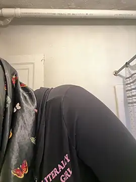 VERALONGG online show from 17, 4, 2026