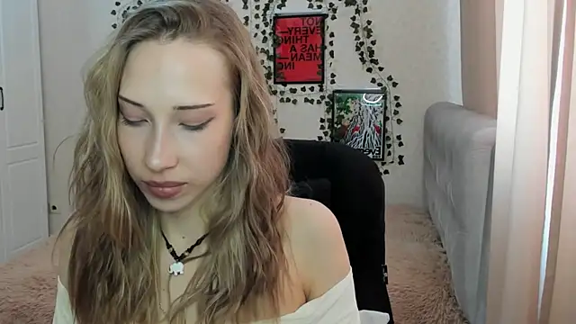 Emmarayder online show from 28, 4, 2026